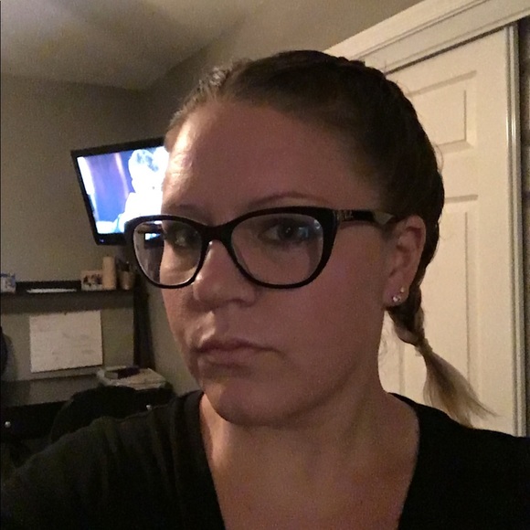 Meet your Posher, Jodie - Picture 1 of 1